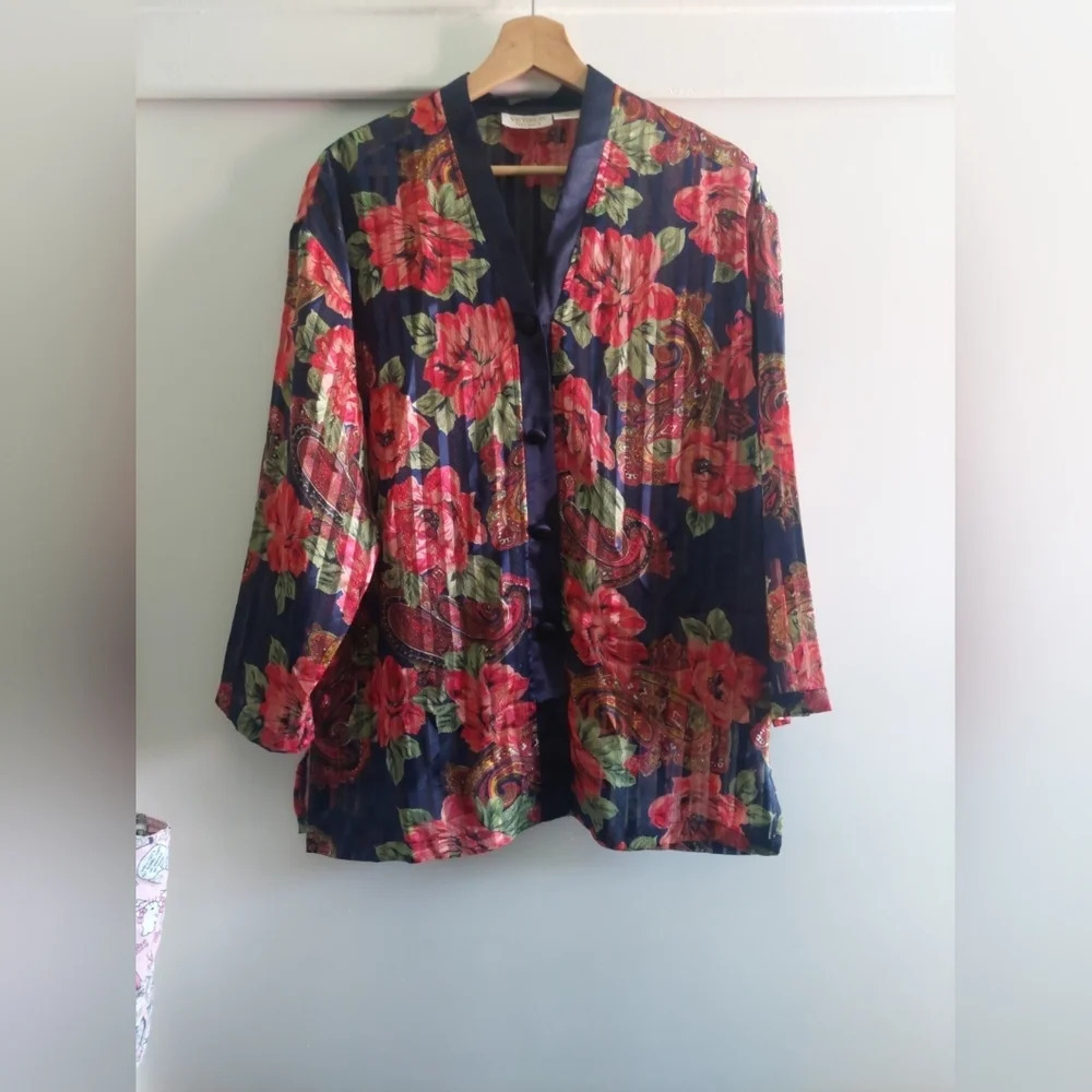Vintage Victoria's Secret Gold Label Button Front floral Paisley Sleep Shirt S
